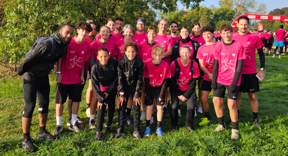 Notre club de foot s’engage pour Octobre Rose !