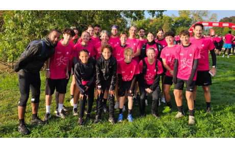 Notre club de foot s’engage pour Octobre Rose !